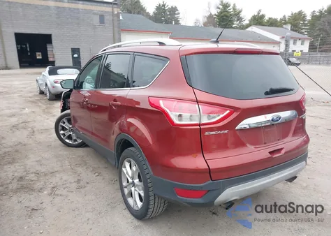 2015 Ford Escape Titanium z USA, uszkodzony, nr VIN 1FMCU9J97FUC14886